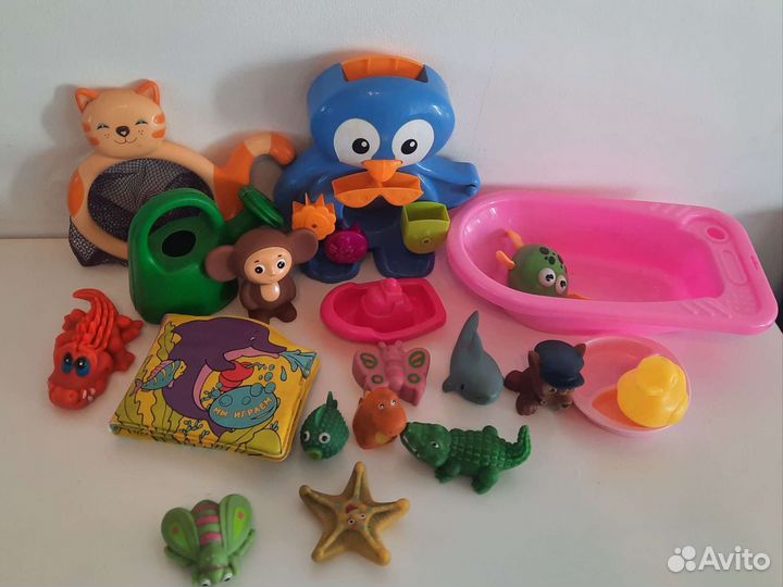 Развивающие игрушки, погремушка, грызунки, кубики