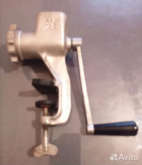 Мясорубка чугунная, алюминиевая