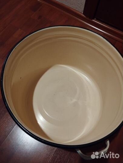 Кастрюля, ведро эмалированная