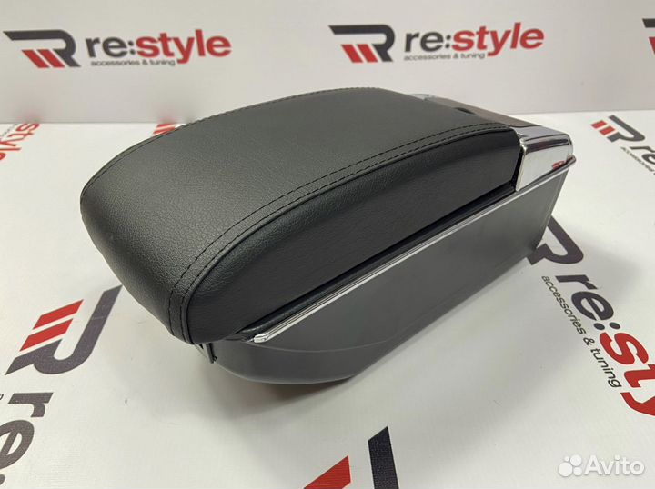 Бардачок подлокотник Honda Fit 2002-2007 г R742