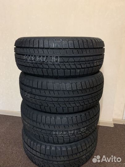 Tourador Winter Pro TSU2 215/50 R17 95V