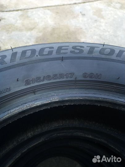 Bridgestone Blizzak LM-001 215/60 R17 99H