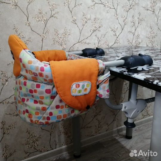 Подвесной стульчик для кормления