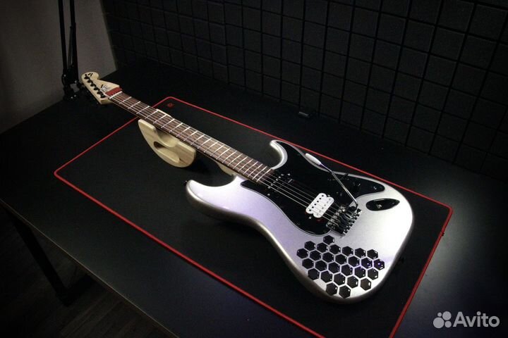 Электрогитара Баритон Stratocaster Серый металлик