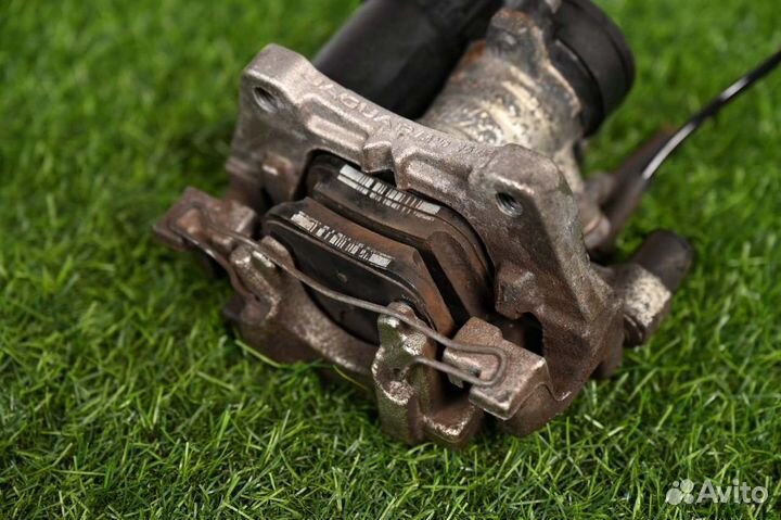 Моторчик стояночного тормоза Land Rover Evoque