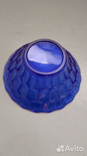 Ваза для фруктов, салатник СССР из синего стекла