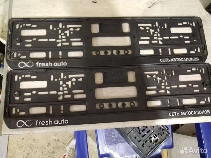 Рамка для номера квадратная и прямоугольная