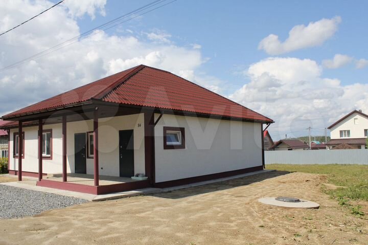 Коттедж 160 м² на участке 10 сот.