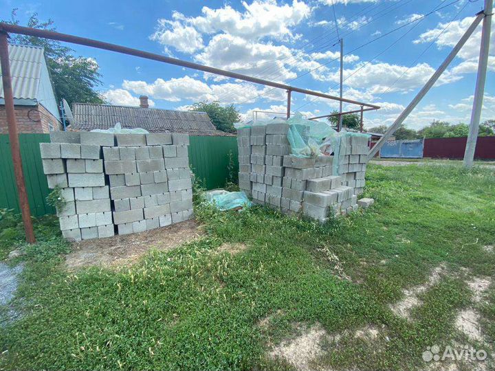 Продаю шлакаблок