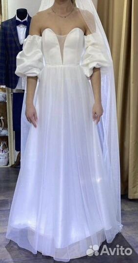 Свадебное платье
