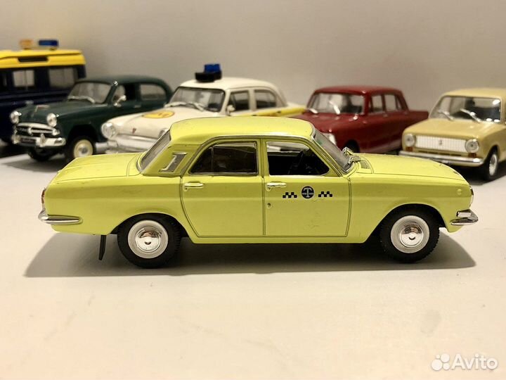 Модель автомобиля Волга газ-24-01 такси
