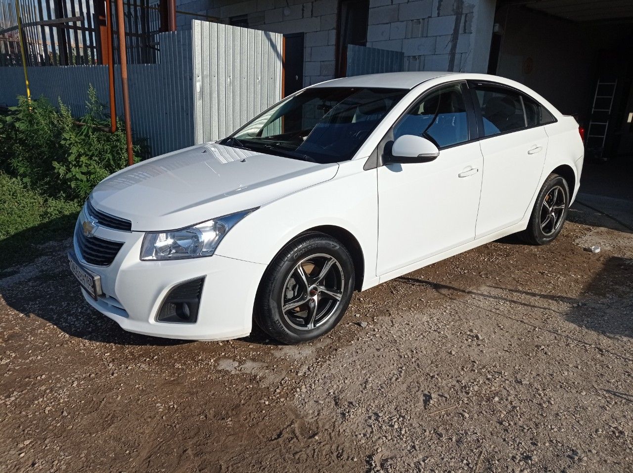 Chevrolet Cruze: фото владельца
