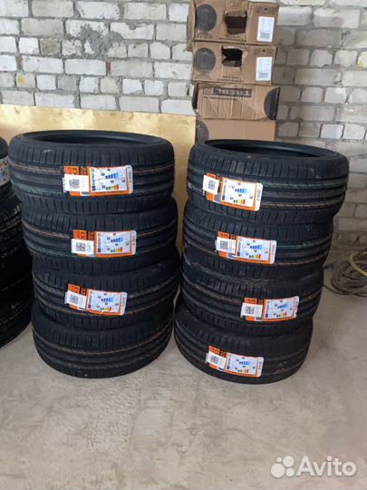 Tracmax X-Privilo TX3 205/40 R17