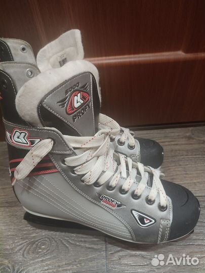 Коньки хоккейные 44 размер