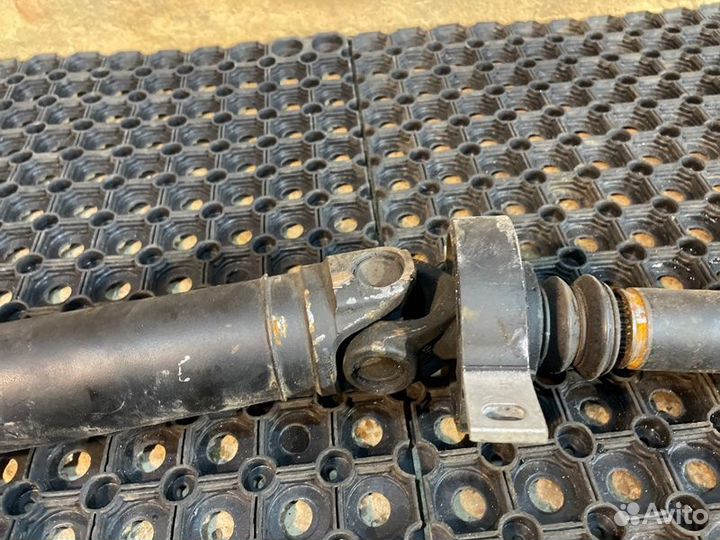 Карданный вал задний Bmw X5 E70 N52B30 AF 2008