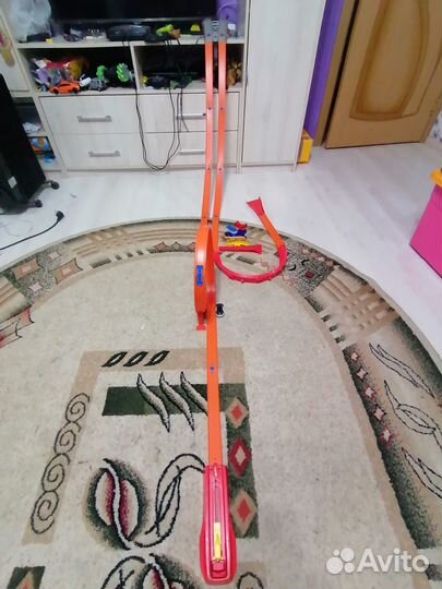 Хотвилс трек с петлей