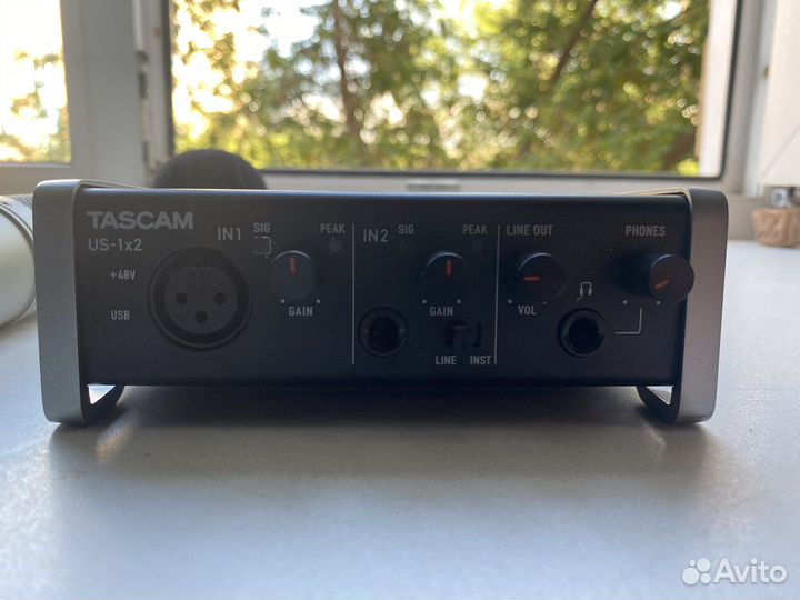 Микрофон Tascam TM-80 и звук. карт. Tascam US-1x2
