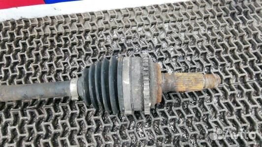 Привод передний правый mazda 6 1 (EDN22N101)