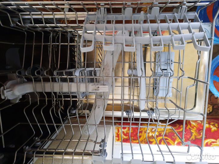 Hotpoint Ariston встраиваемая посудомоечная машина