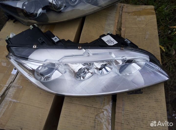 Фара правая Mazda 6 GG 2002-2005 галоген