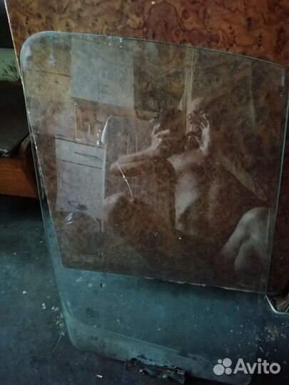 Стекло на правую дверь газель б/у