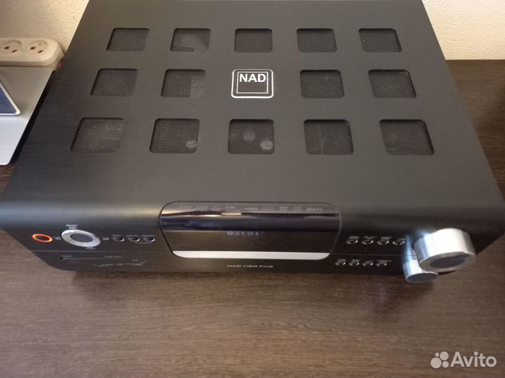 Ресивер NAD Viso Five
