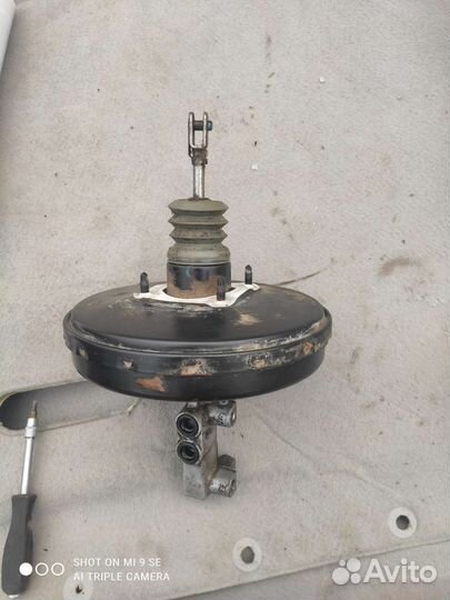 Вакуумный усилитель тормозов Ларгус