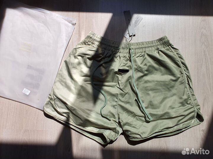 Шорты Fear Of God FOG Essentials зеленые M