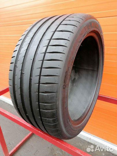 Michelin Pilot Sport 4 315/30 R21
