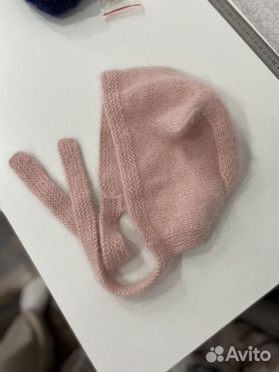 Чепчик вязанный женский