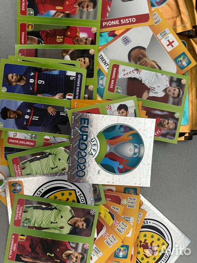 Наклейки panini Чемпионат Европы 2020