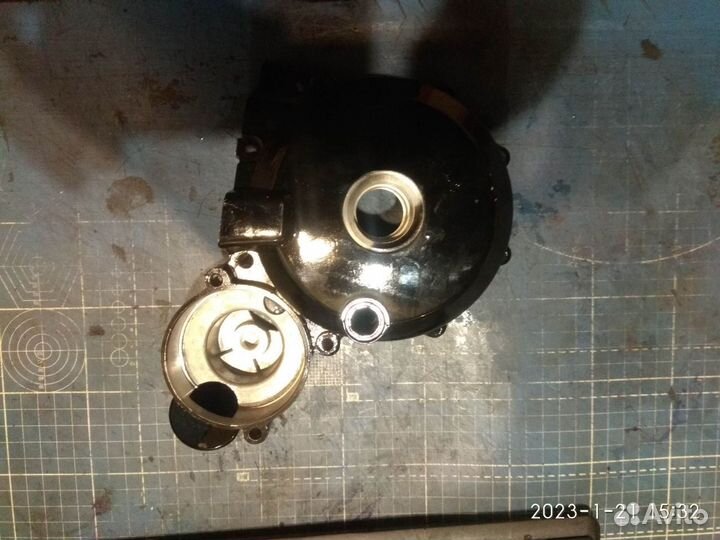 Крышка двигателя FMM 166 без балансира, левая