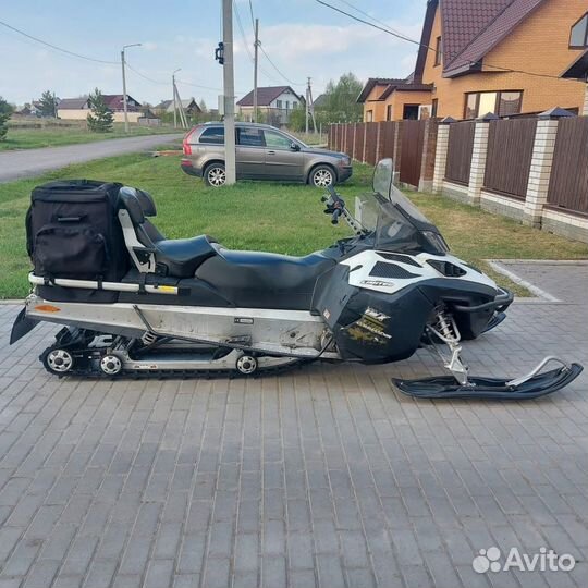 Продам снегоход BRP