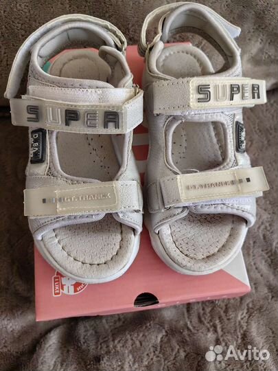 Сандалии для девочки