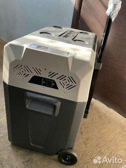 Компрессорный автохолодильник alpicool cx50 л