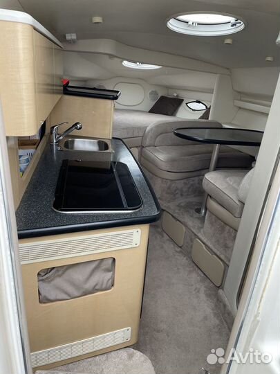 Круизная яхта катер Maxum 2900 SCR (Bayliner 285)