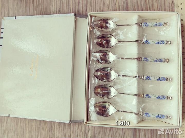 Вилки ножи ложки столовые приборы Япония много