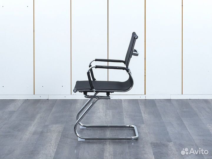 Кресло для совещаний