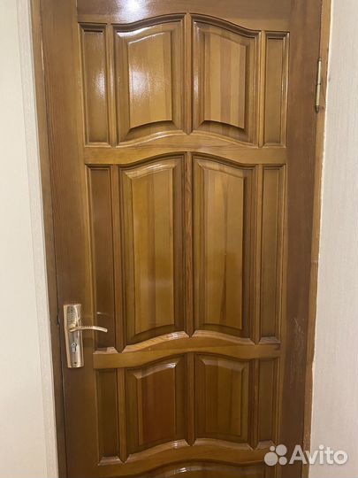 Дверь входная деревянная бу