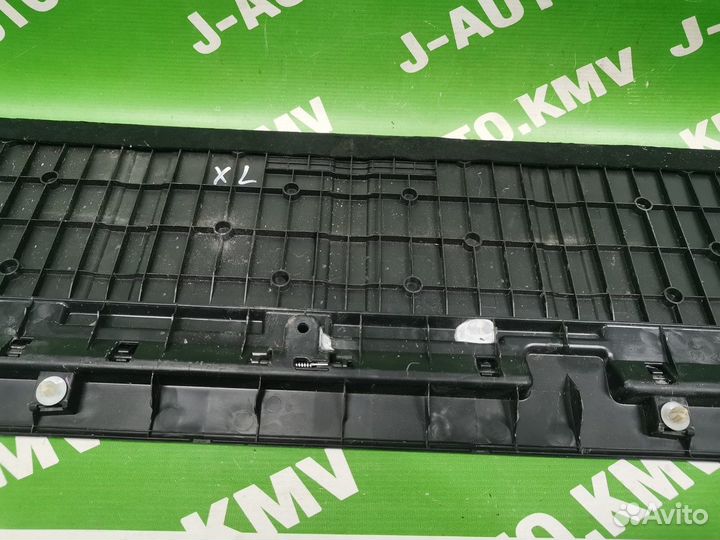 Обшивка багажника Mitsubishi Outlander