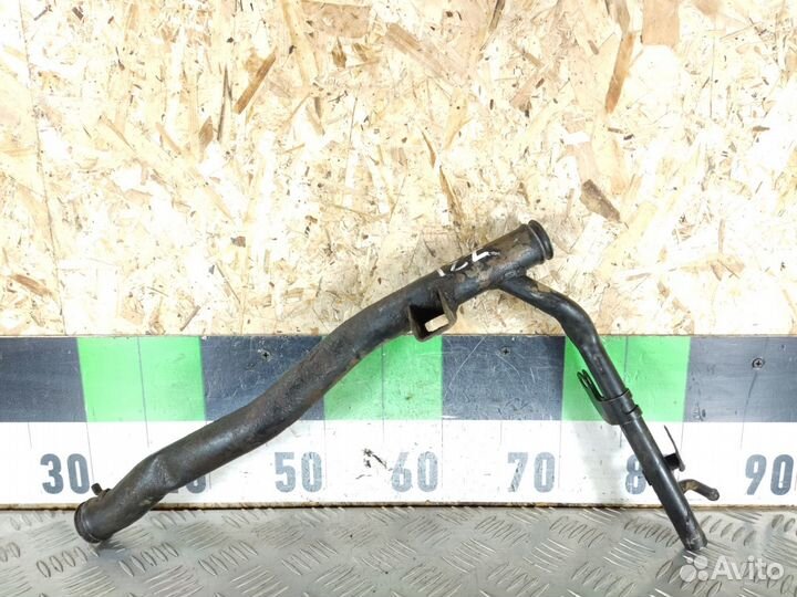 Трубка системы охлаждения Mitsubishi Carisma 2000