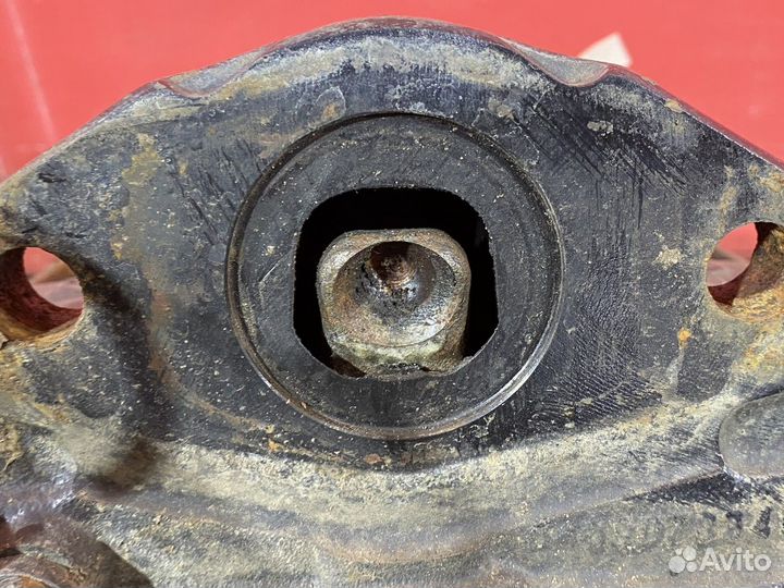 Суппорт задний левый Man TGS, Man TGX