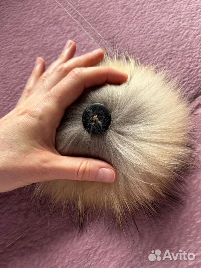 Помпон из натурального меха финского енота