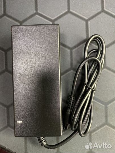 Зарядное устройство для самокатов