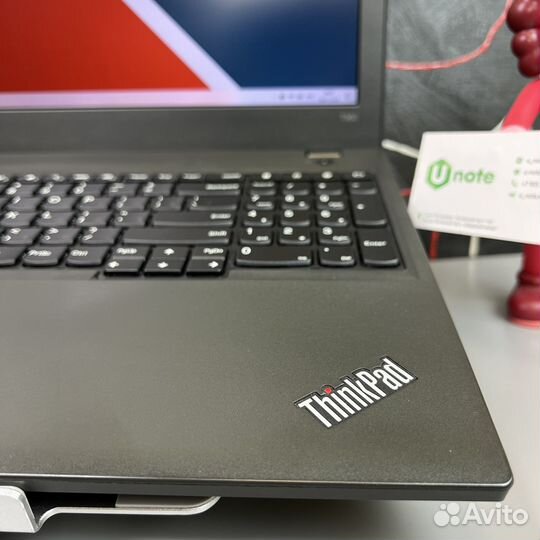 Ноутбук Lenovo ThinkPad T560 как новый