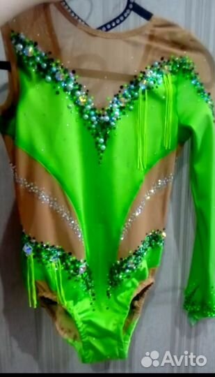 Продам новый купальник (ярко-зелёный) дуга 126 см