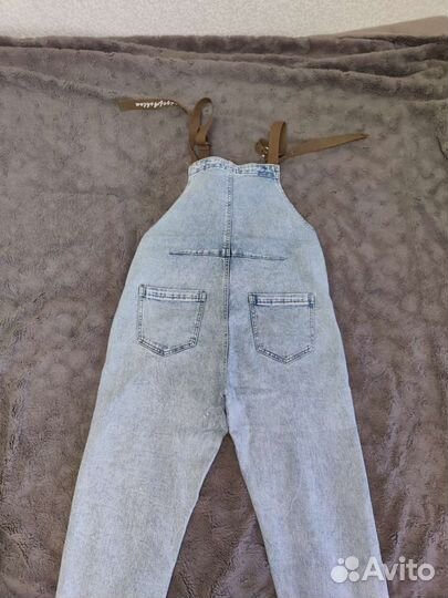 Джинсовый комбинезон