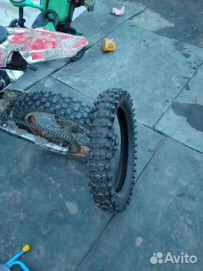 Мото шина на эндуро