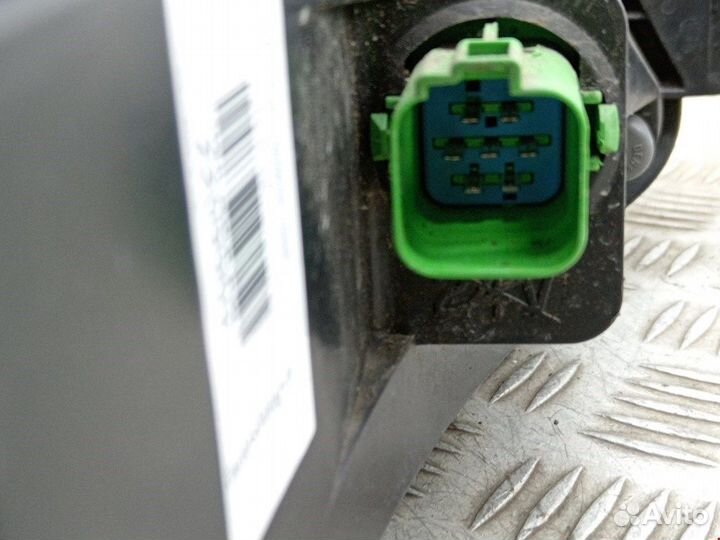 Фара передняя для Ford Fiesta 5 1320349