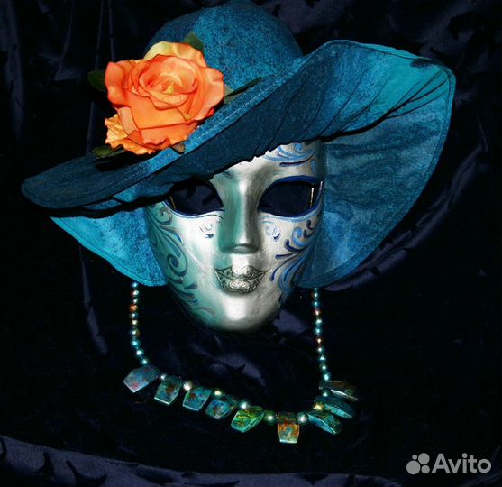 Карнавальные маски ручной работы